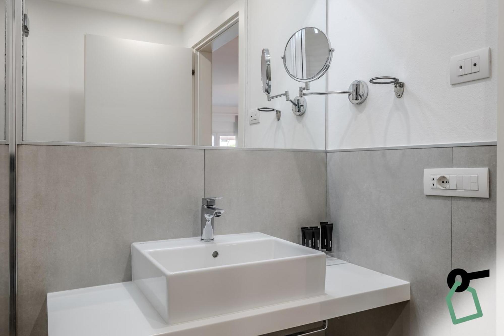 Hotiday Room Collection - Tirrenia Luaran gambar