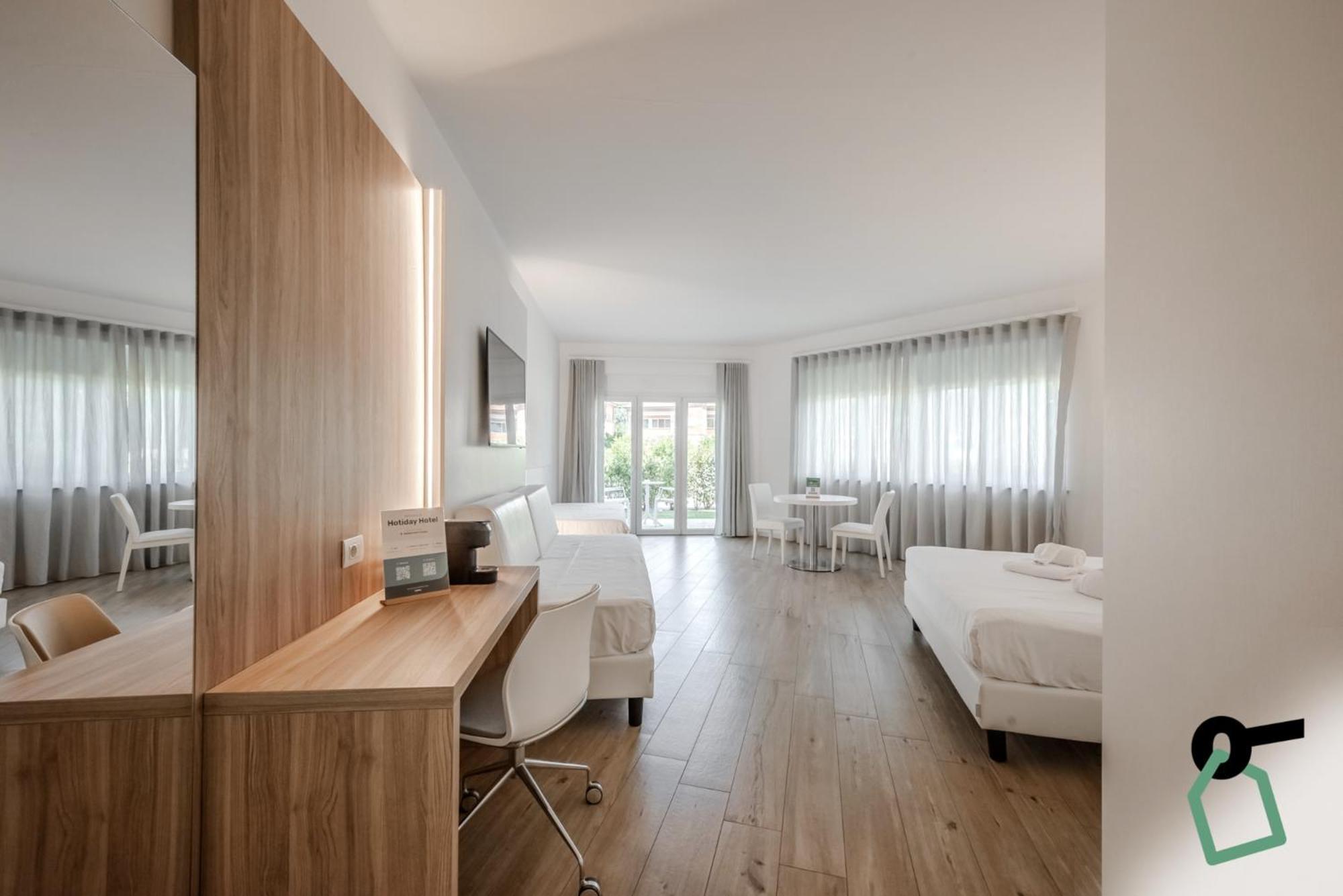 Hotiday Room Collection - Tirrenia Luaran gambar