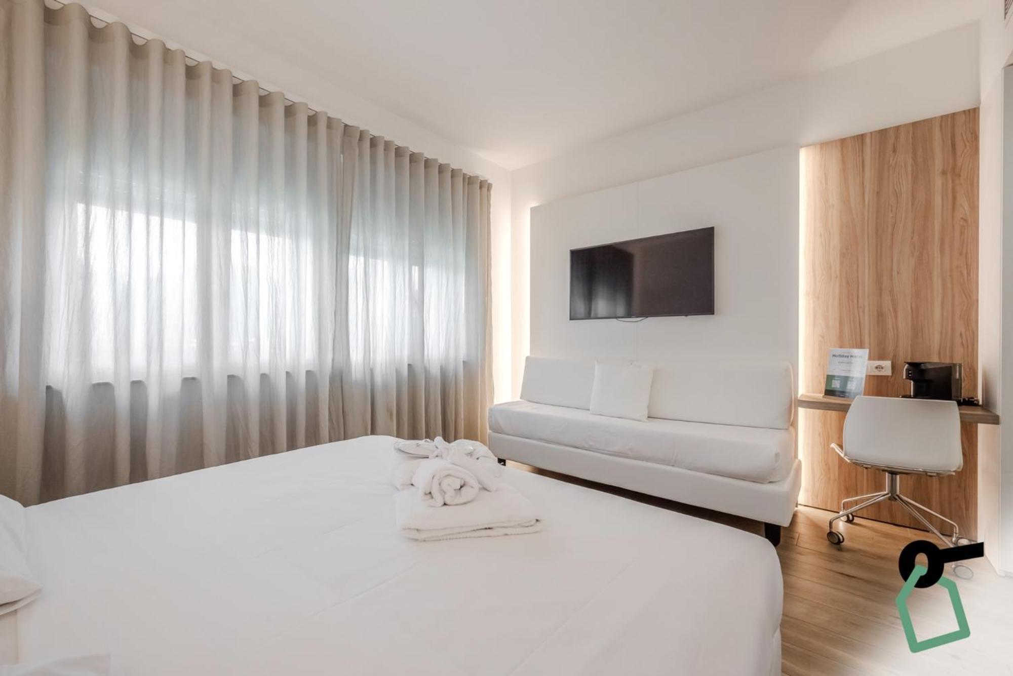 Hotiday Room Collection - Tirrenia Luaran gambar