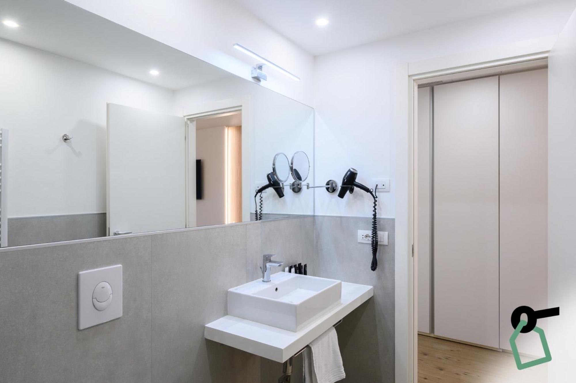 Hotiday Room Collection - Tirrenia Luaran gambar