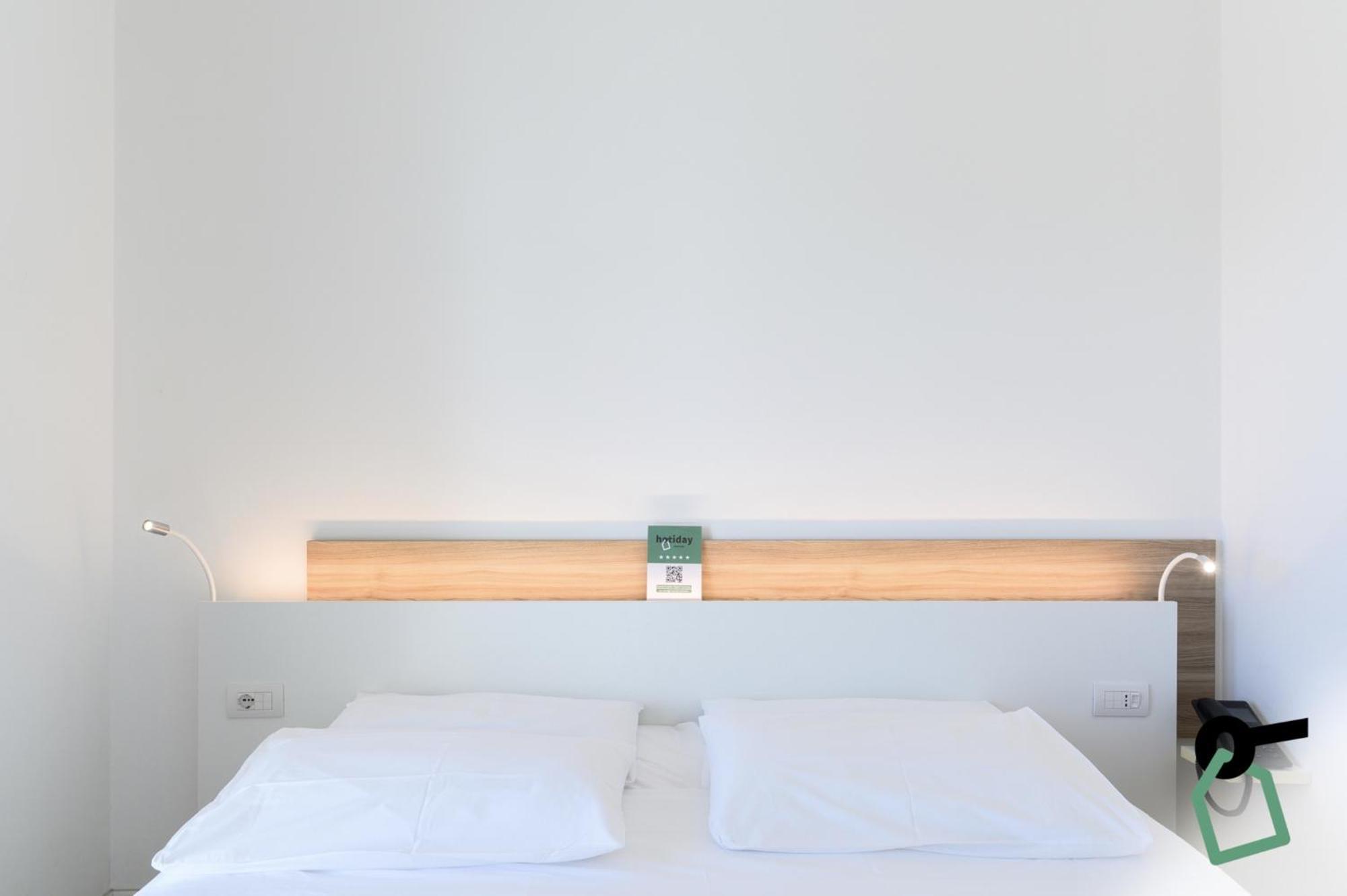 Hotiday Room Collection - Tirrenia Luaran gambar